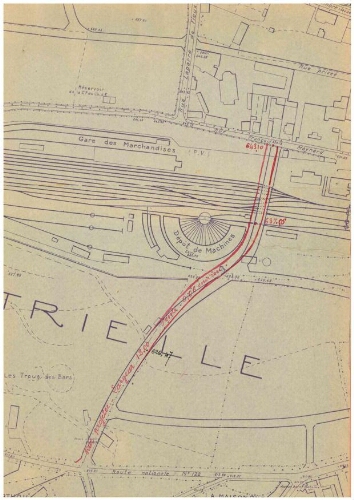 Gare : projet plan d’une route qui passe au dessus de la gare