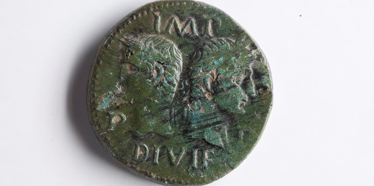 Dupondius de Nîmes avec Auguste et Agrippa